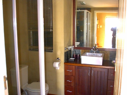 1195811121 265 FT17947 Bathroom